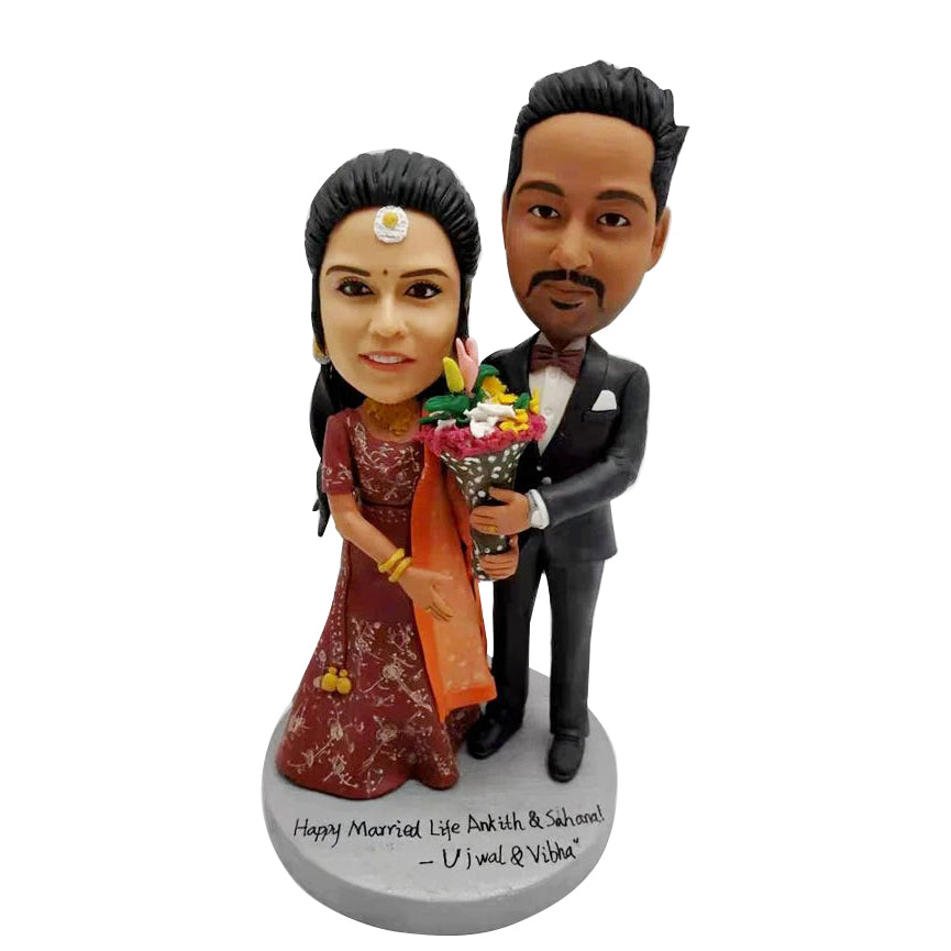 Couple de mariage indien personnalisé Bobblehead avec des fleurs