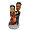 Couple de mariage indien personnalisé Bobblehead avec des fleurs