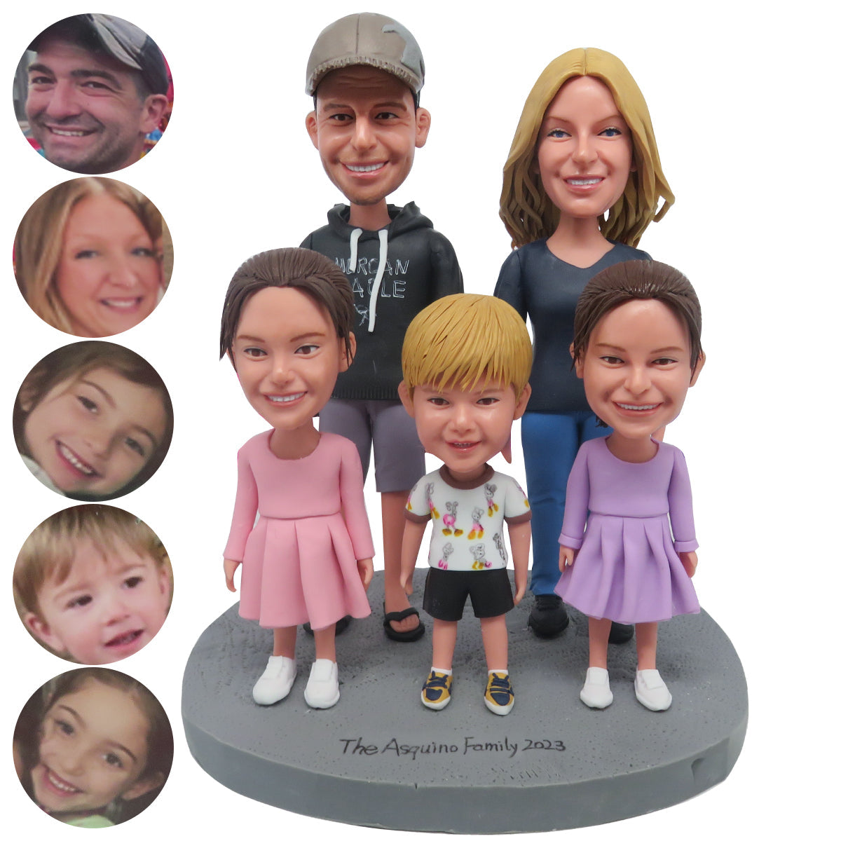 Bobbleheads familiaux personnalisés avec 3 enfants